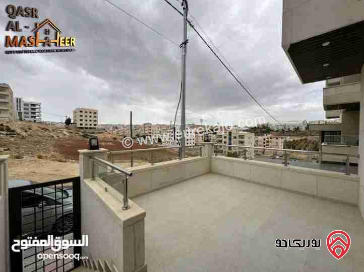 شقة ارضية فاخرة مساحة 165م + 25م تراس امامي للبيع في عمان - الجبيهة