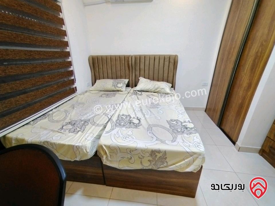 ستوديو غرفتين نوم الطابق الاول مساحة 75م للايجار مفروش في عمان - مقابل البوابة الرئيسية للجامعة الاردنية