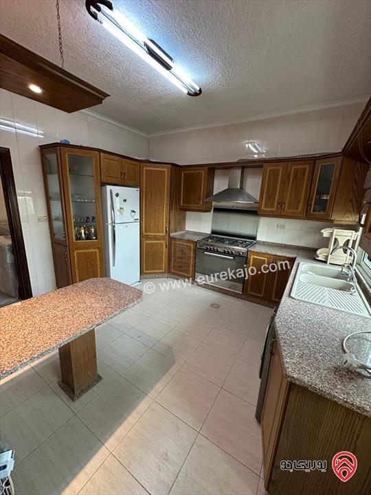 شقة طابق اخير مميزة مساحة 171م للبيع في عمان - طبربور / الخزنة