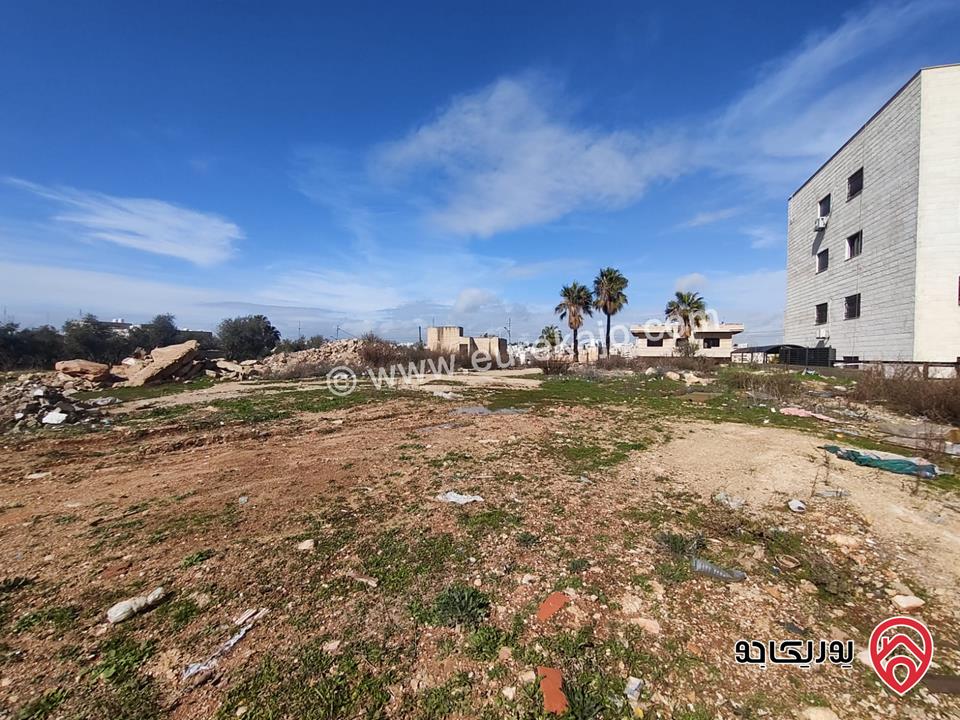 ارض سكنية مساحة 1 دونم و 819م للبيع في عمان - المقابلين  