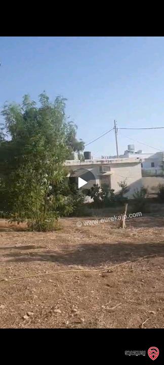 بيت ريفي مساحة 100م مع ارض 900م للبيع في الاغوار الشمالية - منطقة كريمة