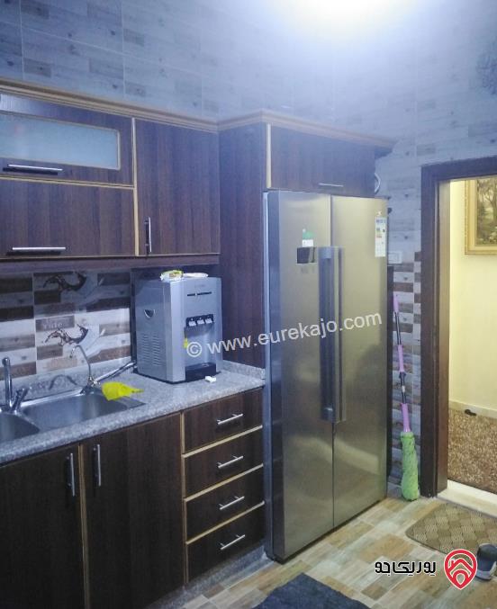 شقة مساحة 96م طابق ثالث للبيع في الجبل الأخضر 
