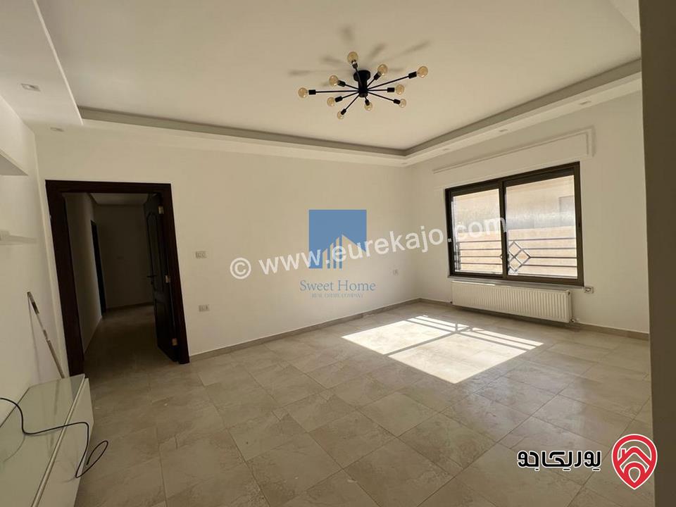 شقة فاخرة طابق اول 200م تشطيب سوبر ديلوكس للبيع في عمان - دابوق