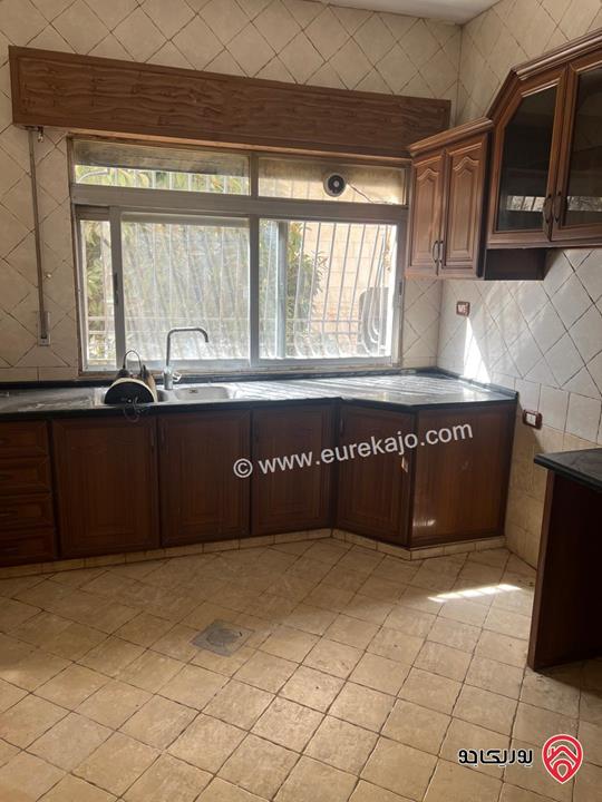 شقة طابق اول مساحة 140م مجددة بالكامل للايجار في عمان - جبل الحسين 