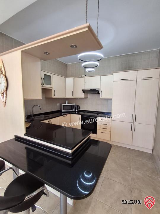 شقة فاخرة مفروشة مساحة 100م طابق أول للايجار في عمان - عبدون