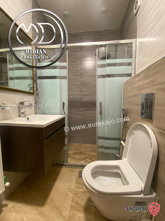 شقة للايجار طابق أخير مع روف في عمان - خلدا - العوجانية مساحة 425م مع تراسات تشطيبات ديكورات فاخرة اطلالة بانورامية خلابة