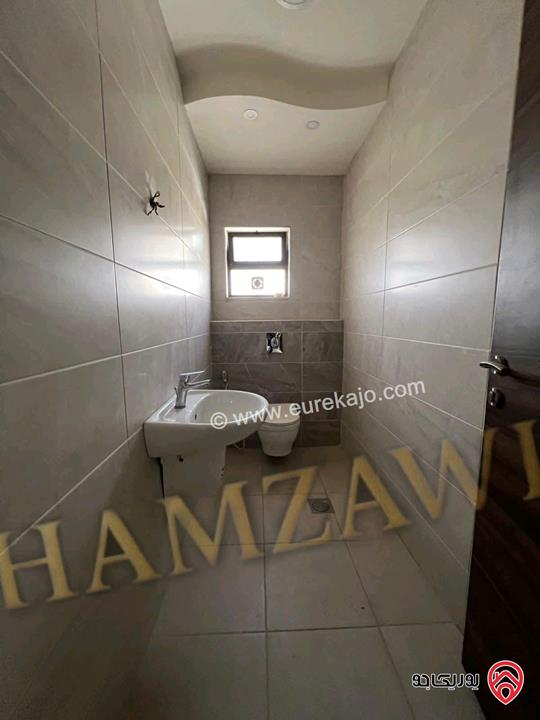 شقة سوبر ديلوكس طابق ثالث مساحة 180م للايجار في عمان - مرج الحمام 