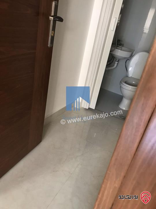 شقة فاخرة للبيع في عمان - الجندويل  - مقابل أسواق السلام طابق اول 180م تشطيب سوبر ديلوكس لم تسكن