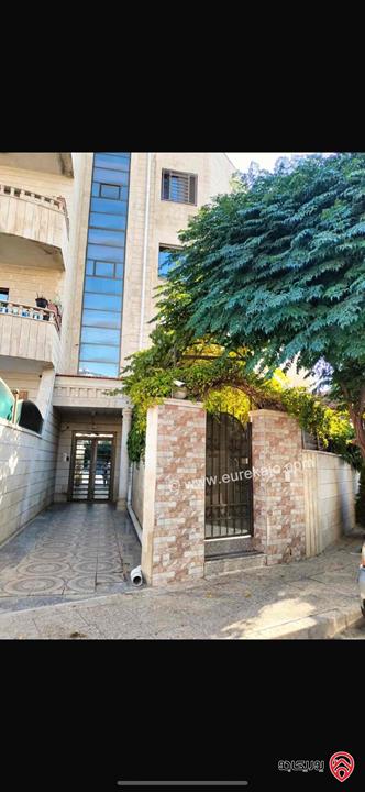 شقة مساحة 193م طابق اول للبيع في عمان - المقابلين 