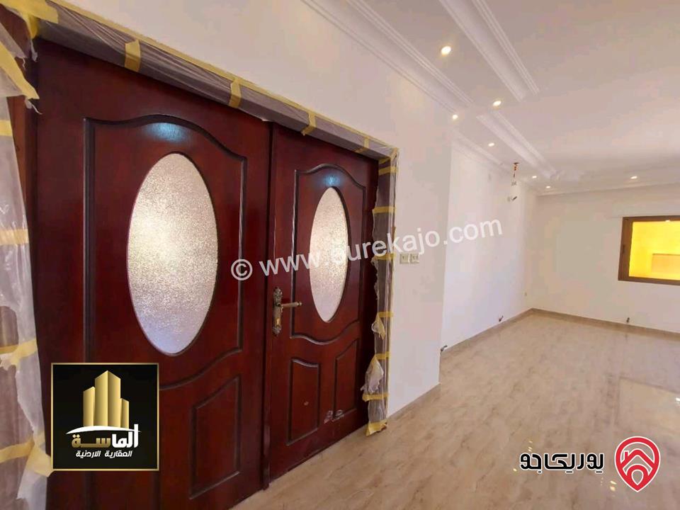 شقة طابق أول جديدة سوبر ديلوكس مساحة 180م للبيع في عمان - طبربور