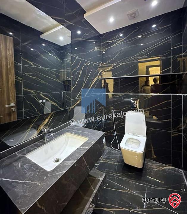 شقة فاخرة للبيع في عمان - تلاع العلي خلف طواحين الهوا 180م مع ترس 30م بسعر مغري لم تسكن