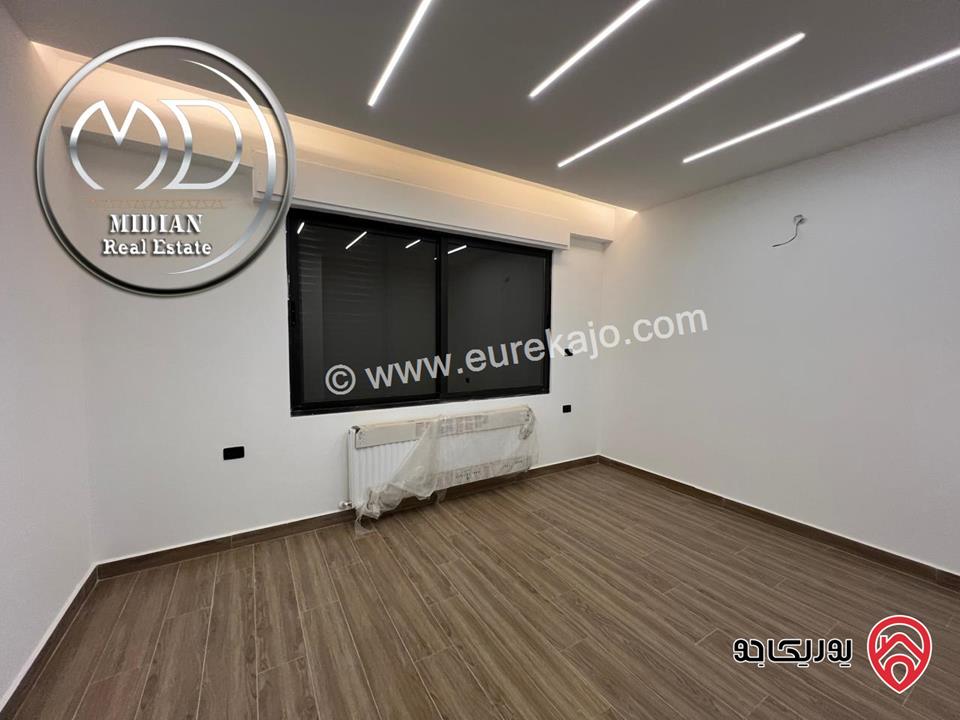 شقة دوبلكس جديدة للبيع طابق أخير مع روف في عمان - حنو الصويفية مساحة 210م مع تراسات تشطيبات و ديكورات فاخرة اطلالة رائعة