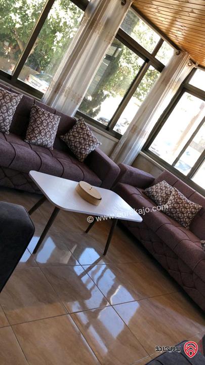 شقة ديلوكس طابق أرضي مساحة 125م داخلي و 50م خارجي للبيع في عمان - المقابلين شارع الإذاعة والتلفزيون 