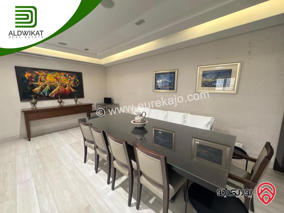 فيلا فاخره مفروشه مستقلة للبيع في عمان - دابوق مساحة البناء 800م ، الارض 770م ، الحديقة 200م والترس 200م