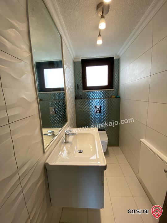 شقة طابق ثاني مساحة 195م للبيع في عمان - منطقة ام أذينة 