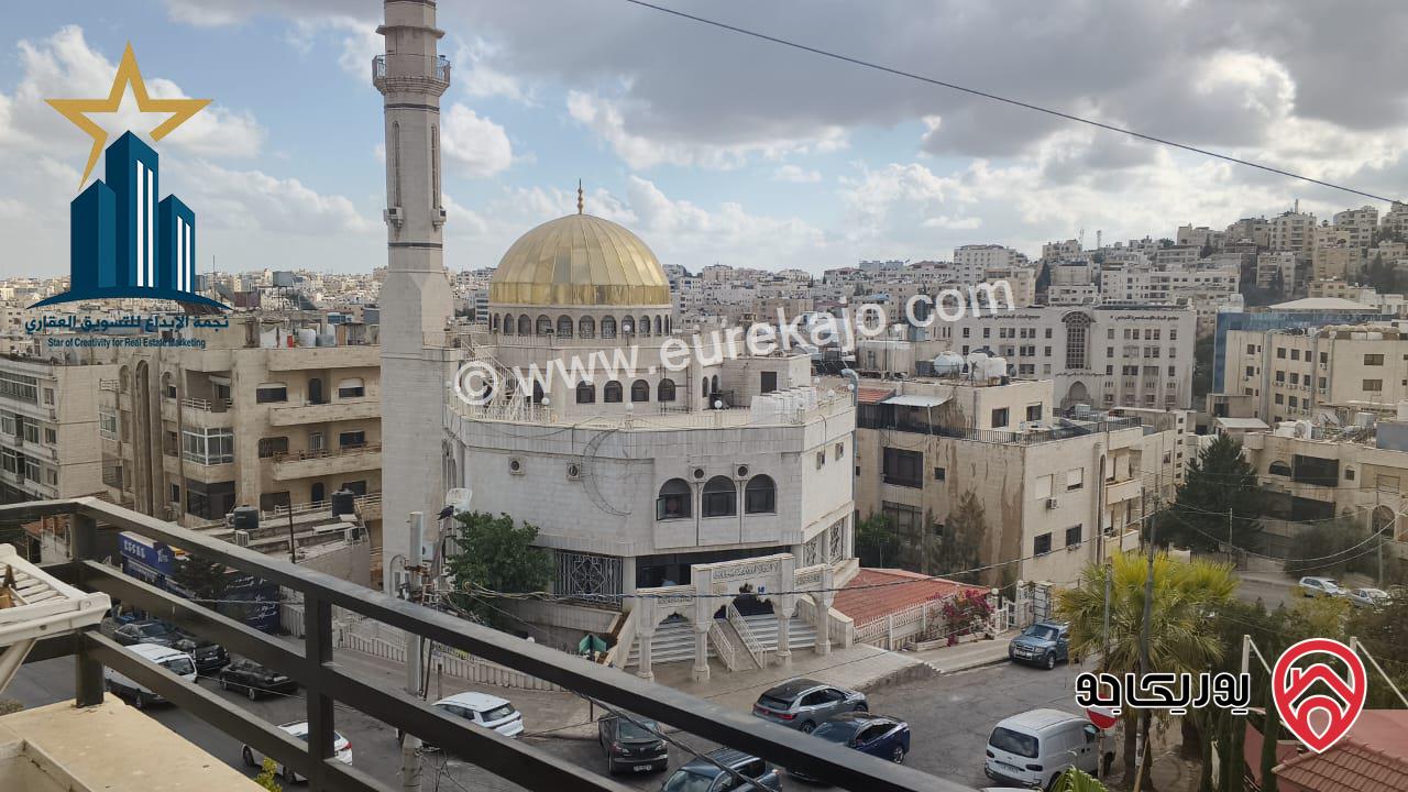 شـــقــة طــابـق ثـالث فنـي مساحة 155م للـبيع في عمان - الجاردنز 
