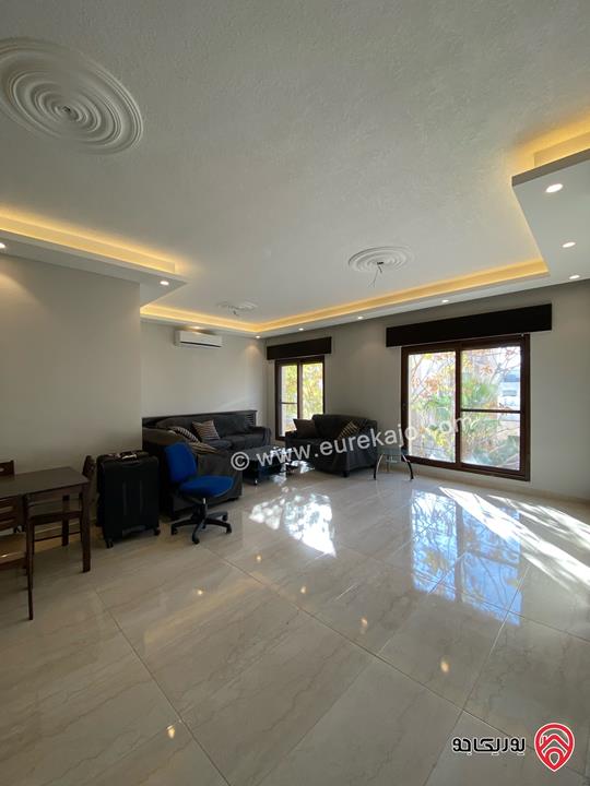 شقة طابق ثاني مساحة 195م للبيع في عمان - منطقة ام أذينة 