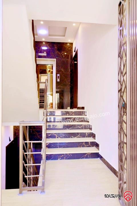 شقق فاخرة عادي و دوبلكس جاهزة للتسليم!**🏡 **مساحات تبدأ من 203 متر مربع في عمان - البيادر 
