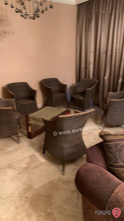 شقة مميزة مفروشة  مساحة 180م داخلي و 90م خارجي للإيجار من المالك مباشرة في عمان - جبل عمان