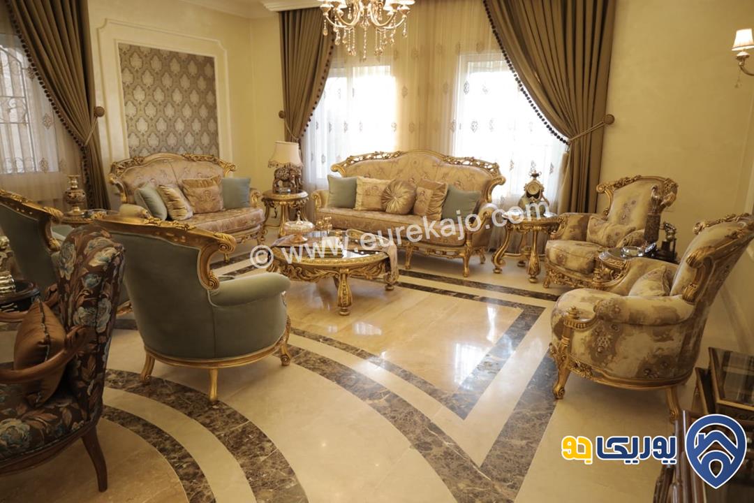 فيلا فاخرة مساحة الأرض 938م ومساحة البناء 1040م للبيع في عمان - ابو نصير  