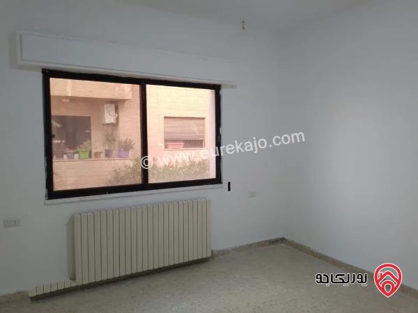 شقة فارغة 180م طابق أول للايجار في عمان - الشميساني 