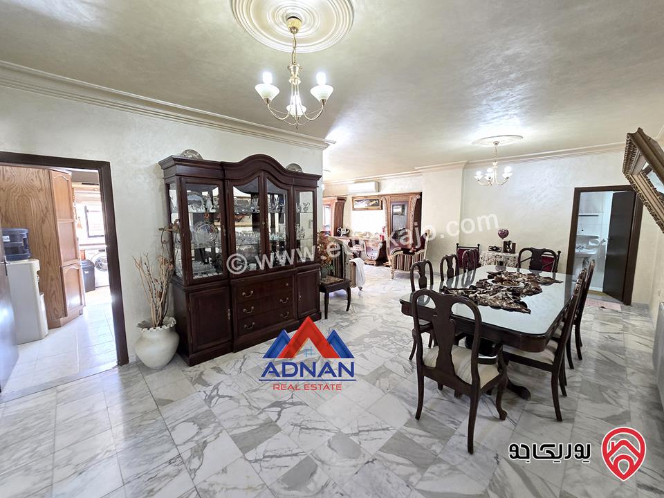 شقة أرضية مساحة 201 متر مع مدخل خاص للبيع بسعر مميز في عمان - الرابية