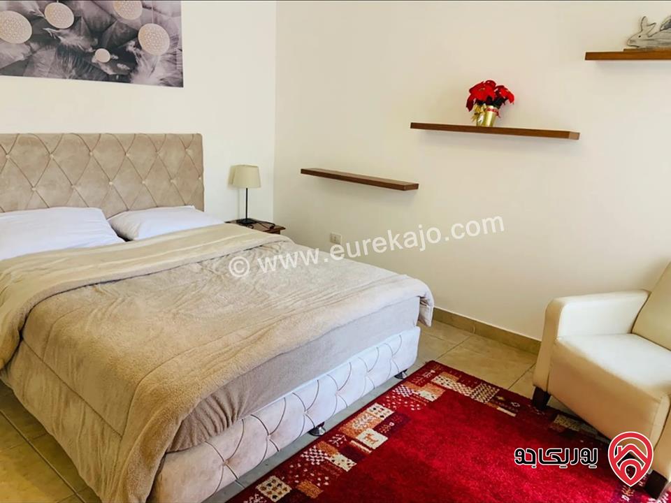 شقة مفروشة طابق أول مساحة 100م للايجار في عمان - عبدون