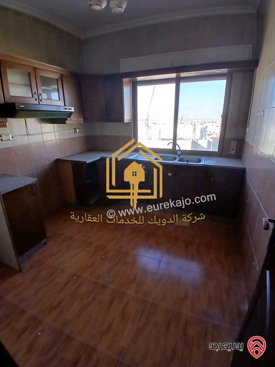 شقة فارغة طابق ارضي معلق مساحة 120م للايجار في عمان - ضاحية الرشيد 