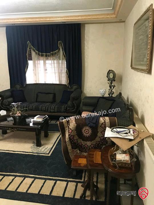 شقة طابق أول مساحة 180م للبيع في عمان - ضاحية الرشيد خلف الجامعة الاردنية