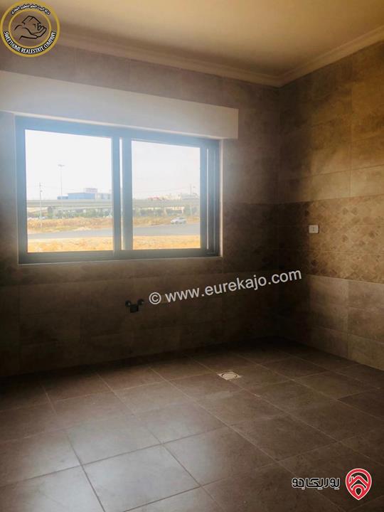 شقة أرضية مميزة للبيع في عمان - دير غبار - حي السهل قرب مدارس فيلادلفيا 130م مع حديقة وترسات 165م لم تسكن