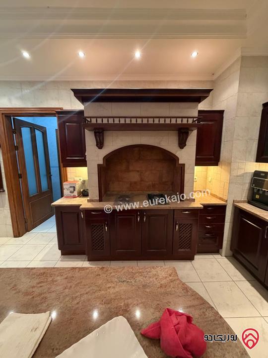 شقة طابقية فاخرة مفروشة او فارغة طابق ثاني مساحة 460م للإيجار في عمان - الجاردنز