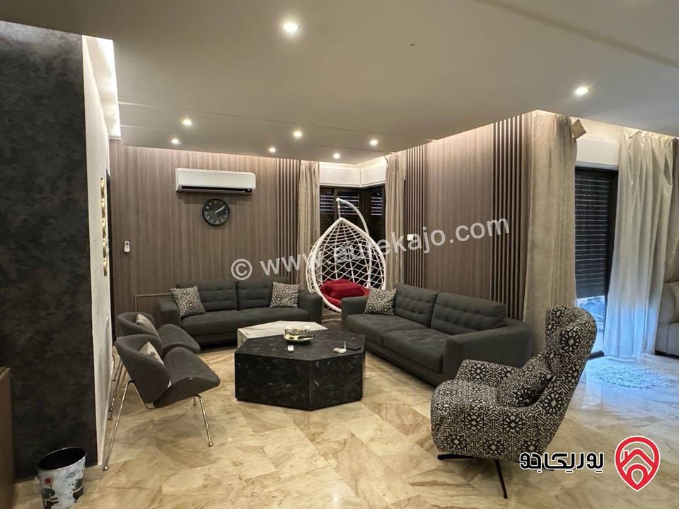 شقة مساحة 140م مع روف منفصل 70م للبيع في عمان - عبدون 