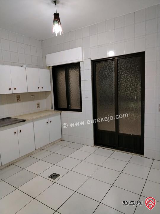 شقة ديلوكس مساحة 190م طابق ثالث للايجار في عمان - السابع بجانب مجمع الحسيني 