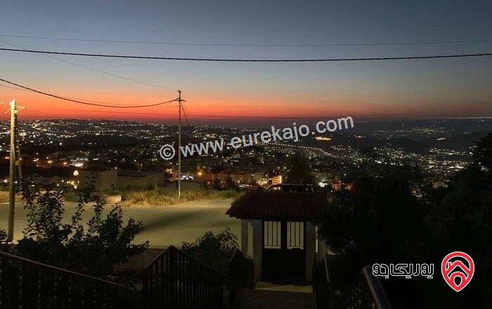 فيلا مساحة 620م مع مسبح على أرض 1200م للبيع في الحّمر