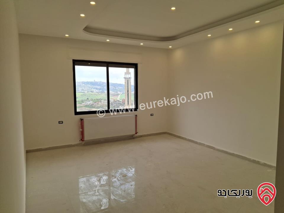 شقة ارضية جديدة مساحة 200م داخلي و 40م خارجي للبيع في عمان - ابو السوس