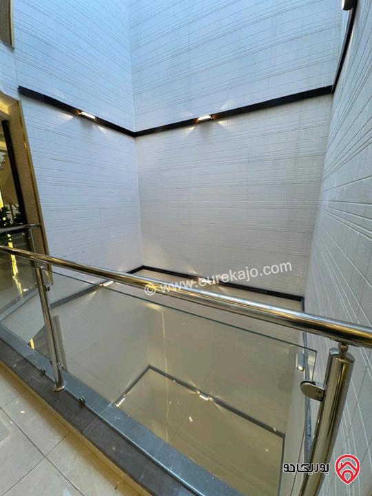 شقة فارغة مساحة 163م طابق اول للإيجار في عمان - طريق المطار 