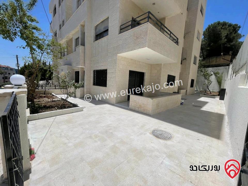 شقة طابق أرضي مساحة 175م داخلي و 250م خارجي للبيع في عمان - تلاع العلي 