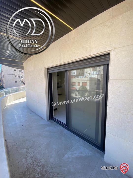 شقة ارضية جديدة فارغة للايجار في عمان - ضاحية الرشيد مساحة 180م مع ترس 30م تشطيبات ديكورات سوبر ديلوكس