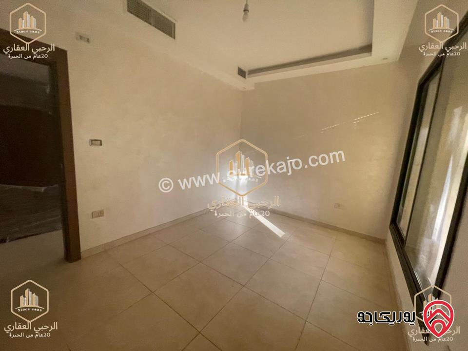 شقة طابق أرضي معلق مساحة 180م للايجار في عمان - أم السماق