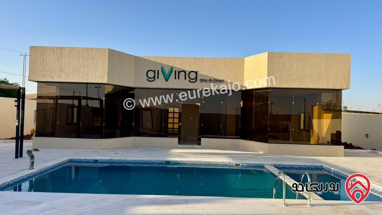 شاليه مودرن مساحة 100م على أرض 500م للبيع في عمان - على طريق المطار خلف جامعة الاسراء بنظام التقسيط المباشر مع المالك 