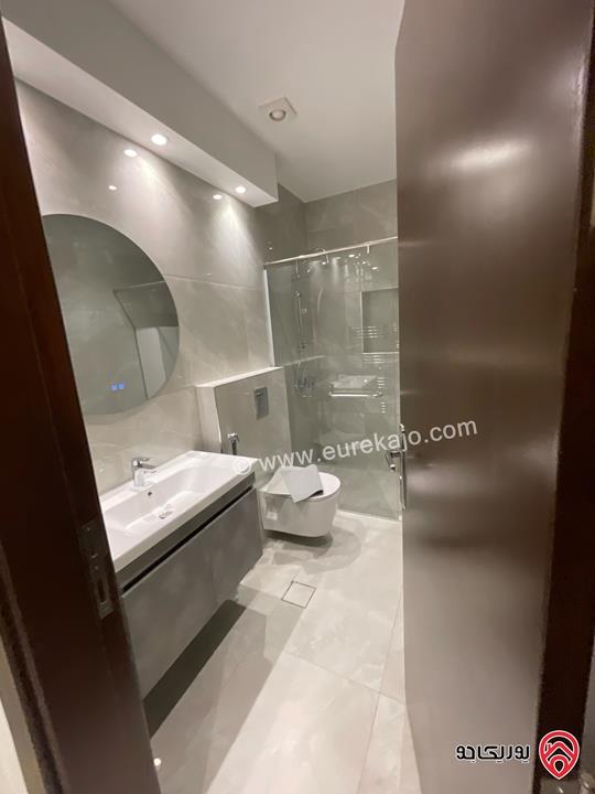 شقة أرضية مساحة 135م داخلي و 135م خارجي للبيع في عمان - أم أذينة