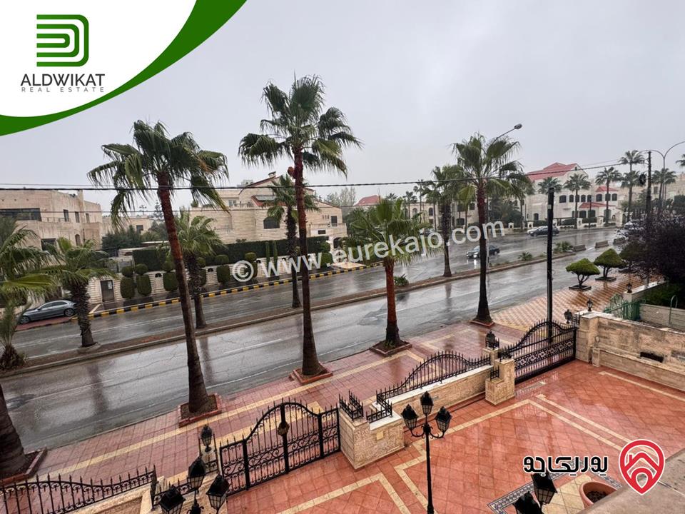 فيلا مستقلة للبيع في عمان - عبدون مساحة الارض 1000 م مساحة البناء 1050 م