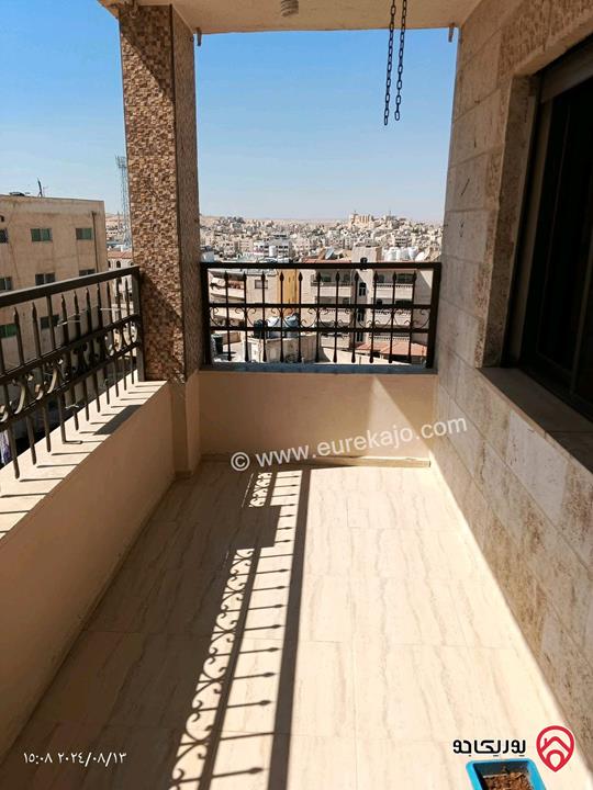 شقة فاخرة طابق رابع مساحة 160م للبيع بسعر مغري في الزرقاء جديدة