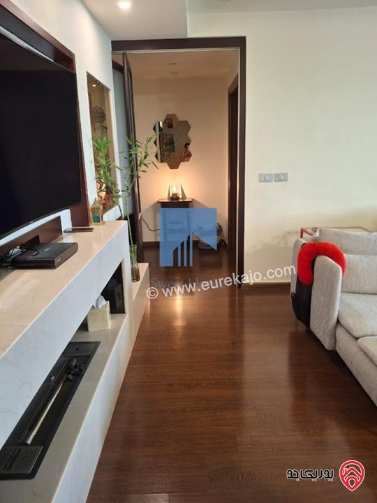 شقة أرضية فاخرة للبيع في عمان - ضاحية النخيل 186م مع ترس 70م بسعر مغري