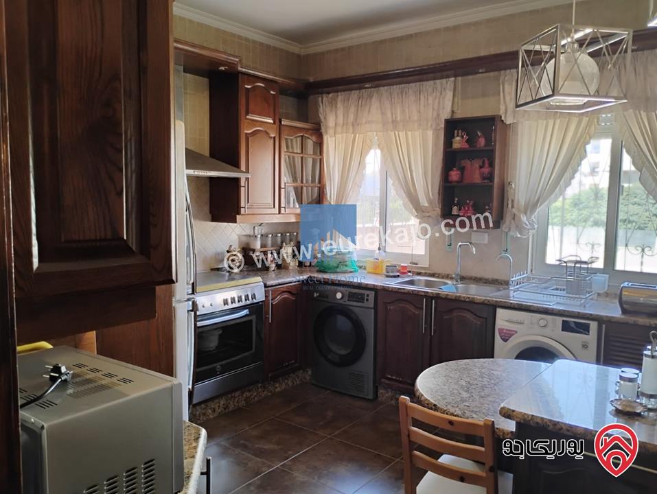 شقة فاخرة للبيع في عمان - الجندويل طابق اول 200م تشطيب سوبر ديلوكس بسعر مغري