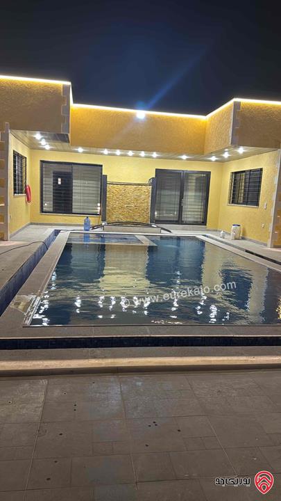 مزرعة مساحة الأرض 4 دونم والبناء 350م للبيع في المفرق - منطقة عين المعمرية شرق جرش