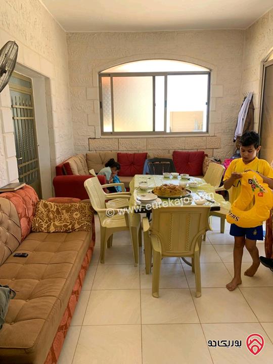 مزرعة مساحة 5 دونم وبناء 160م للبيع في مادبا - لب - قرب الجامعة الامريكية