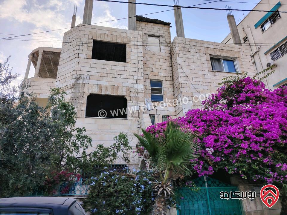 عمارة 3 طوابق على أرض 500م للبيع في الزرقاء - جبل طارق
