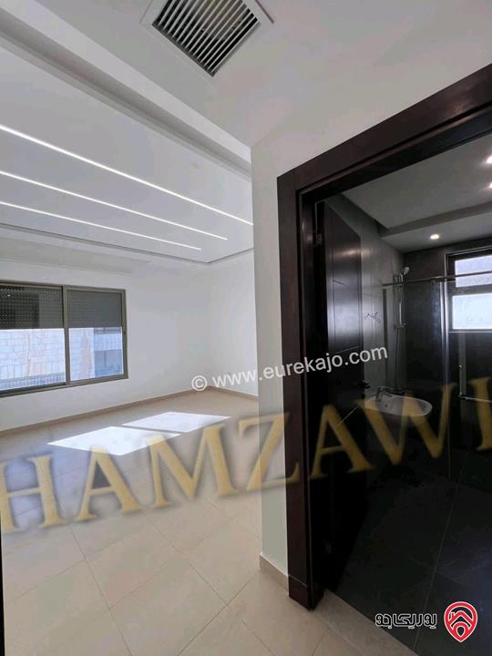 شقة سوبر ديلوكس طابق ثاني مساحة 310م للايجار في عمان - ام اذينة