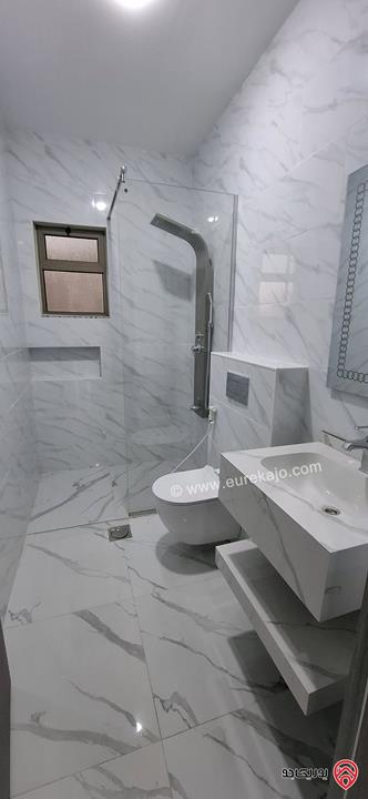 شقة طابق ثالث رووف سوبر ديلوكس مساحة 175م داخلي و 80م خارجي للبيع في عمان - طبربور